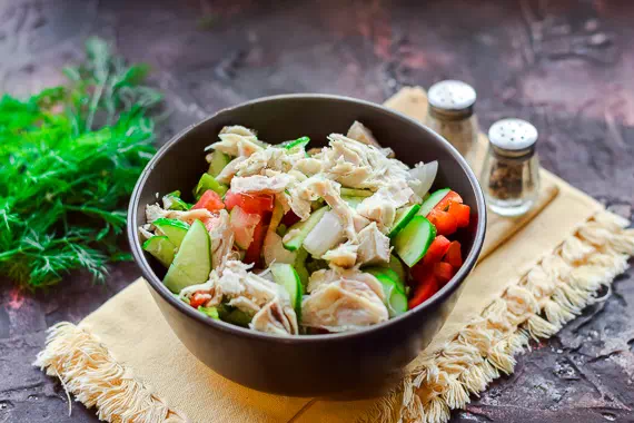 вкусный и простой салат с куриной грудкой рецепт фото 6